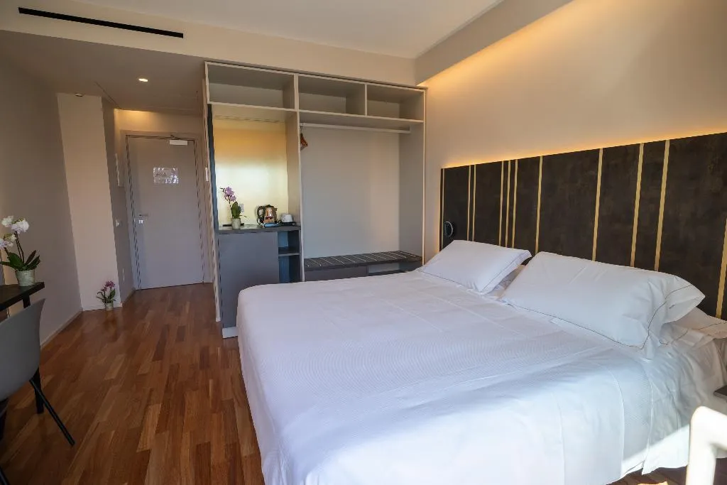 DOUBLE SEA VIEW Room, Plaza Hotel Catania, Catania