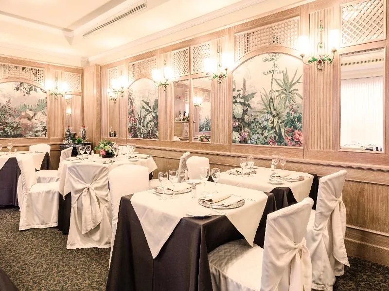 Restaurant, Doria Grand Hotel, Milan