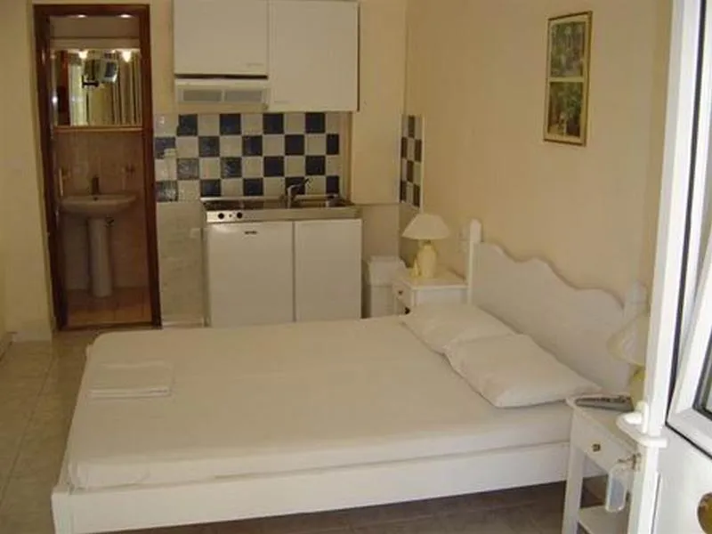 STUDIO STANDARD Room, Villa Miltos, Skiathos