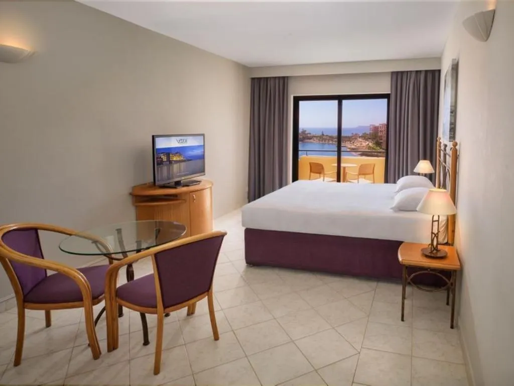 Room, Verdi St Georges Bay Marina, Malta