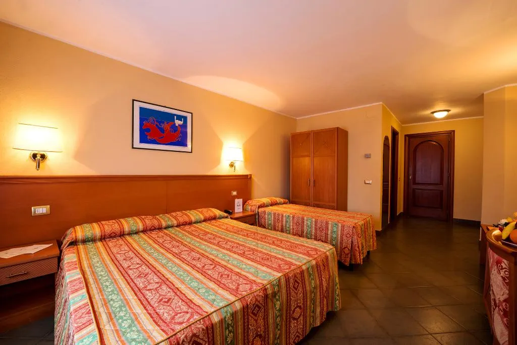 TRIPLE STANDARD Room, VOI Florio Resort, Palermo