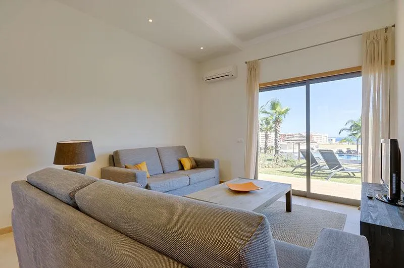 VILLA CAPACITY 4 TWO BEDROOMS Room, Sunset Village by Flagworld, Algarve
