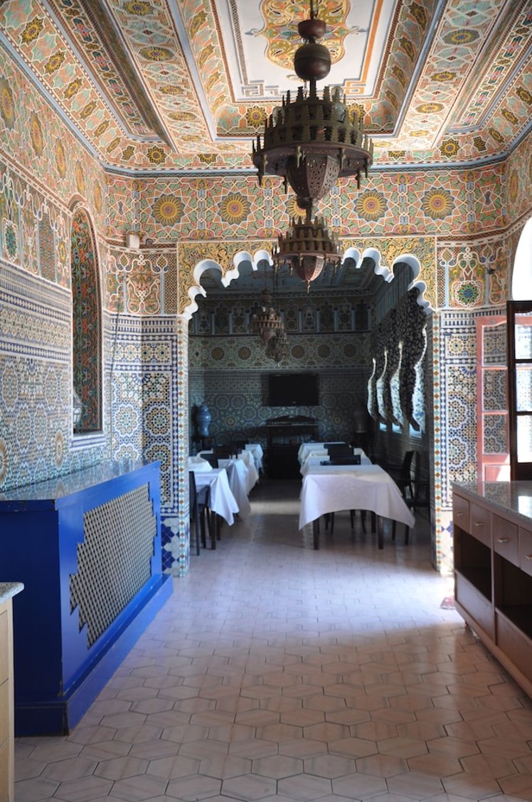 Continental, Tangier