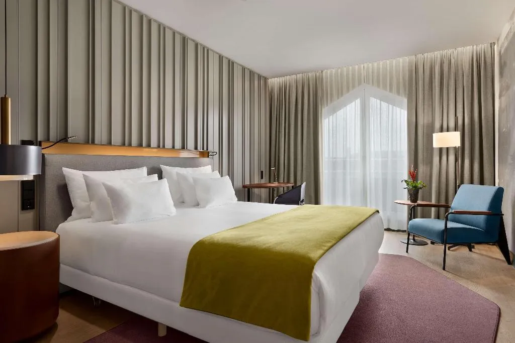 DOUBLE PREMIUM Room, NH Collection Amsterdam Flower Market, Amsterdam