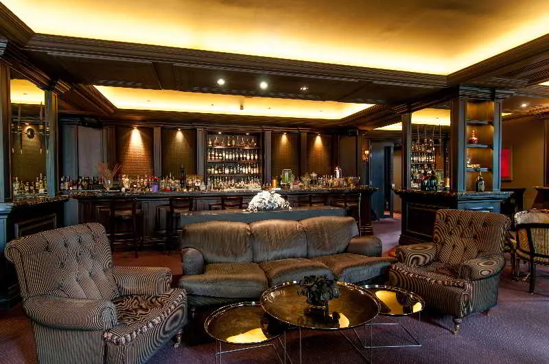 Bar, Pentelikon, Athens