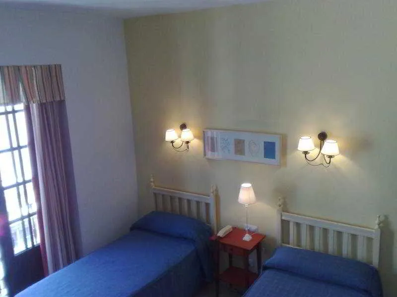Room, Londres, Seville