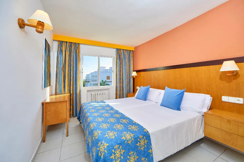 JUNIOR SUITE GARDEN VIEW Room, Gavimar La Mirada Club Resort, Majorca