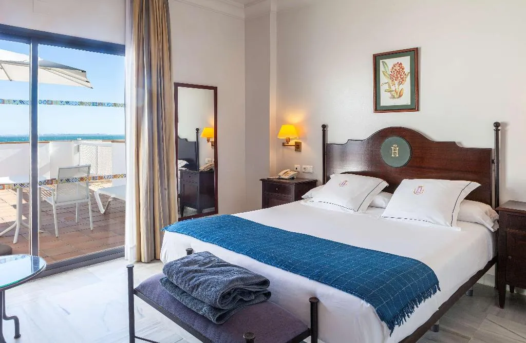 Room, Duque de Najera, Costa De La Luz
