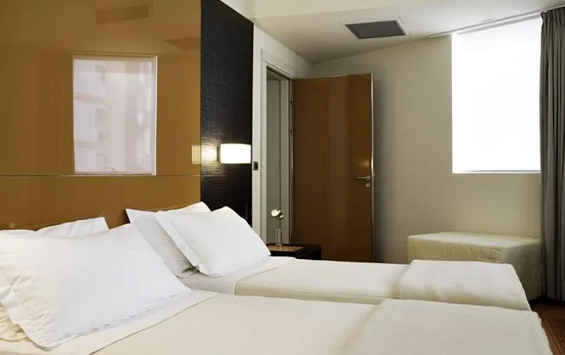 Double or Twin DELUXE Room, UNA HOTELS T Hotel Cagliari, Cagliari