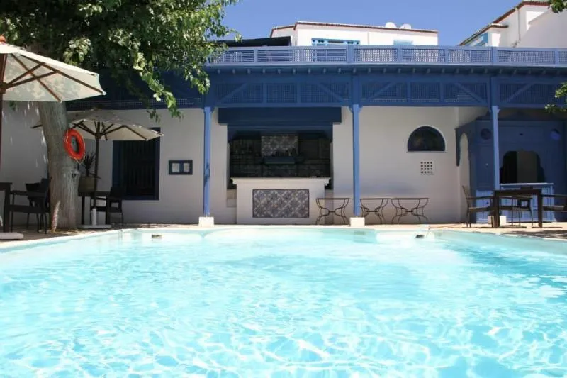 Pool, Dar Said, Tunisia
