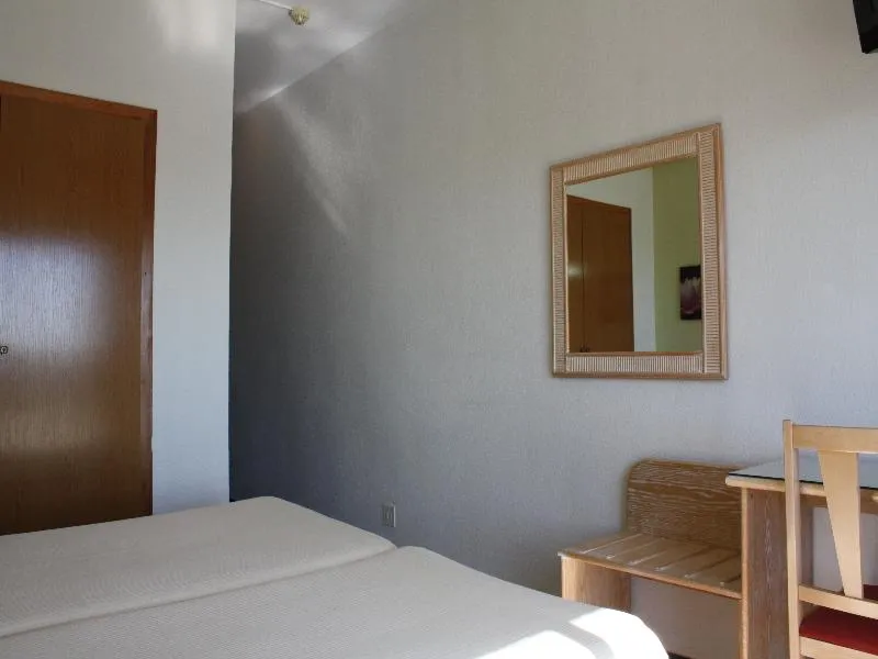 Double or Twin STANDARD Room, Porto, Valencia