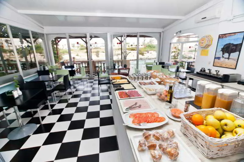 Restaurant, Cala Bona - Mar Blava, Menorca