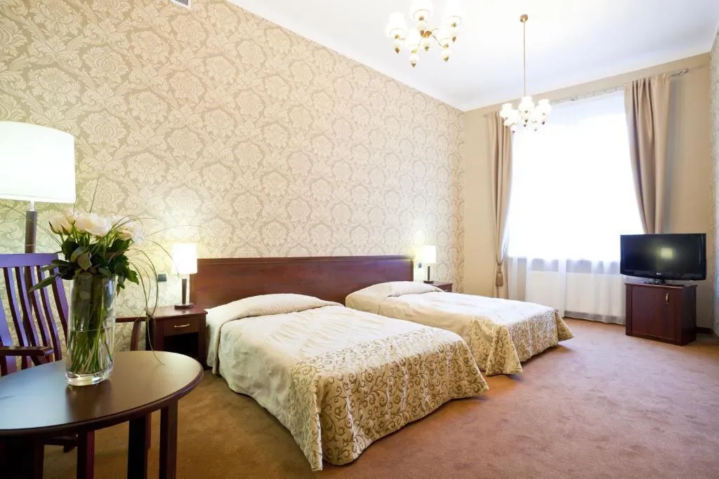 TRIPLE DELUXE Room, Hotel Royal, Krakow