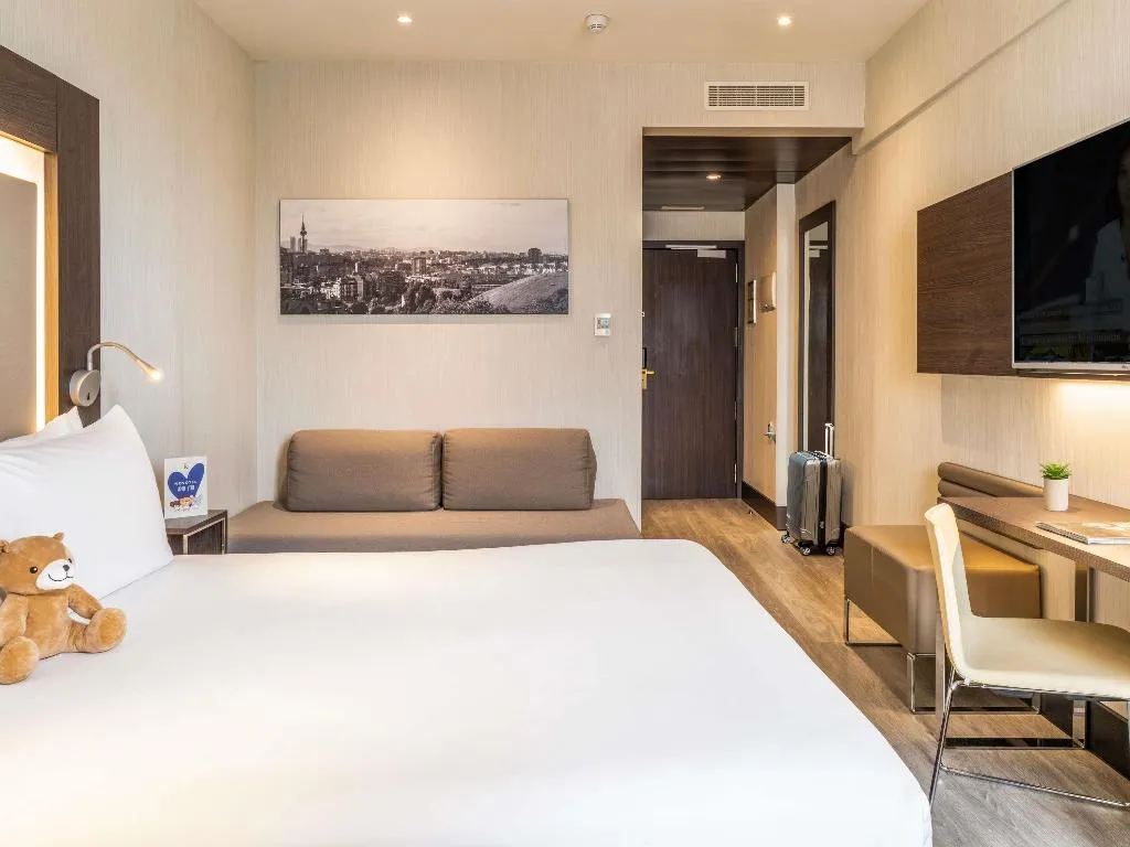 Room, Novotel Madrid Center, Madrid