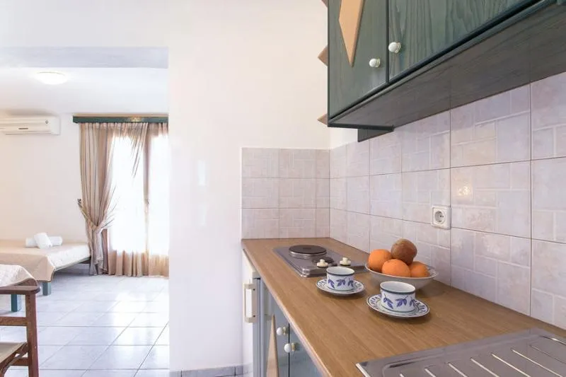 STUDIO CAPACITY 3 Room, Stefanis House, Skiathos