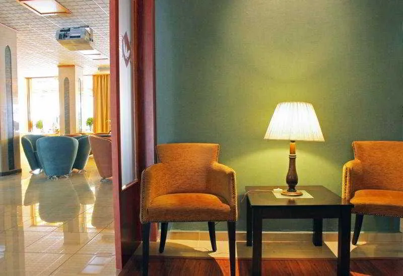 Lobby, Lydia, Rhodes