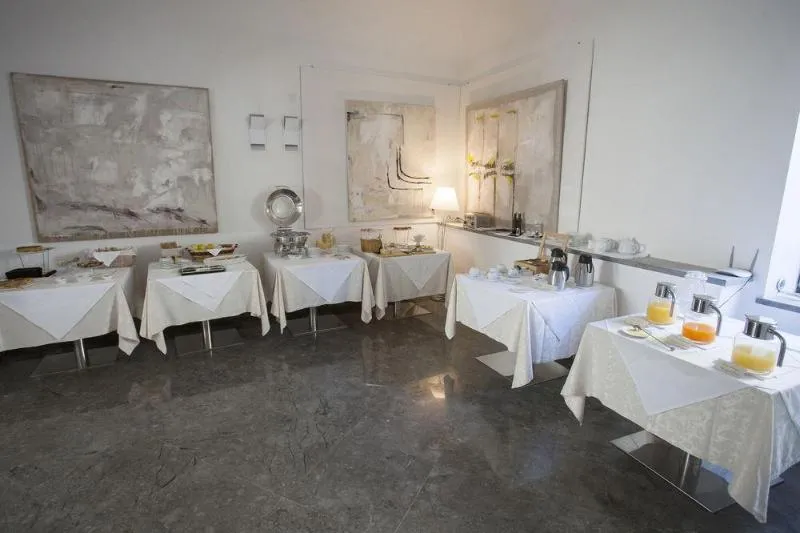 Restaurant, Palazzo Brunaccini, Palermo