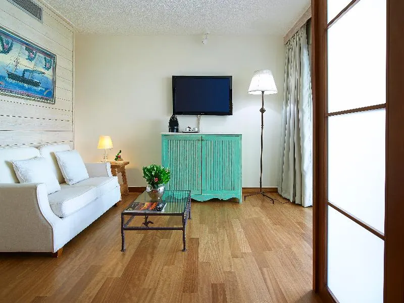 SUITE WITH PRIVATE POOL Room, St Nicolas Bay Resort Hotel & Villas, Crete