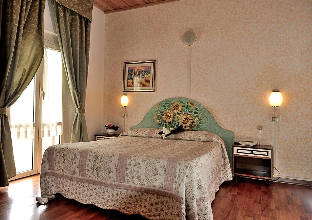 Double or Twin STANDARD Room, Ferretti, Perugia