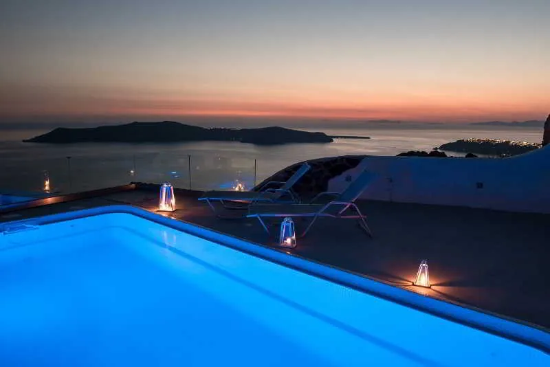 General view, Pearl on the Cliff, Santorini