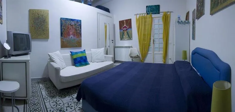General view, B&B Platamon, Naples