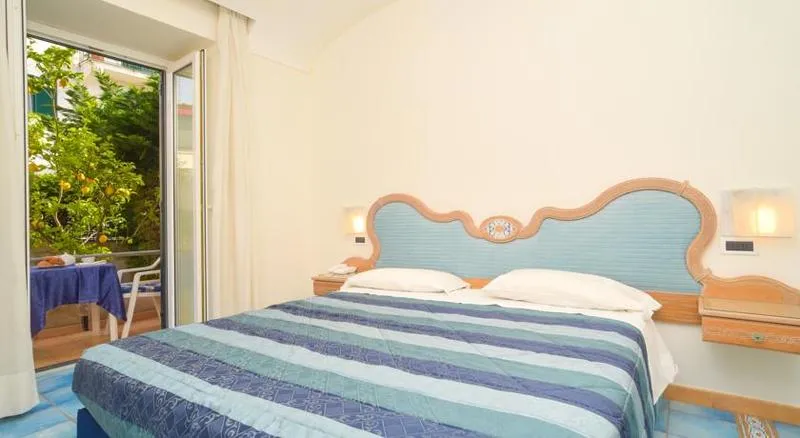 DOUBLE STANDARD Room, Albergo Italia, Naples