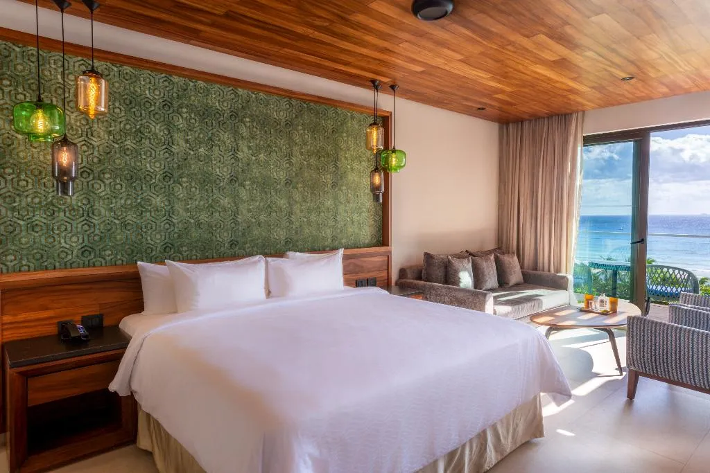 SUITE CAPACITY 3 Room, Sandos Playacar All Inclusive, Cancun Area