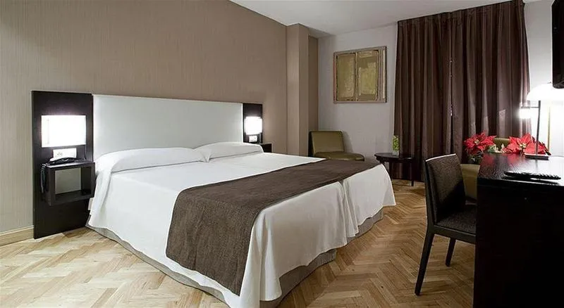 General view, Hostal Carlos III, Madrid