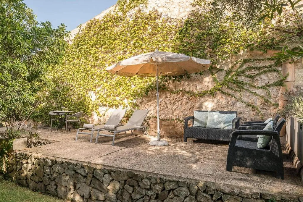 TWIN WITH TERRACE Room, Sa Franquesa Nova, Majorca
