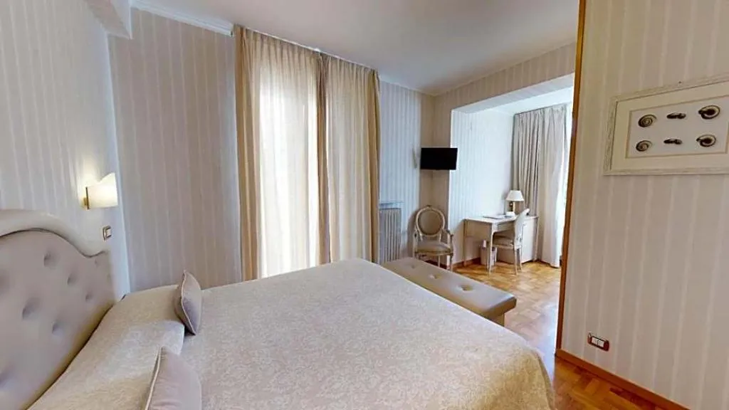 DOUBLE SINGLE USE DELUXE Room, Hotel Metropole, Cagliari