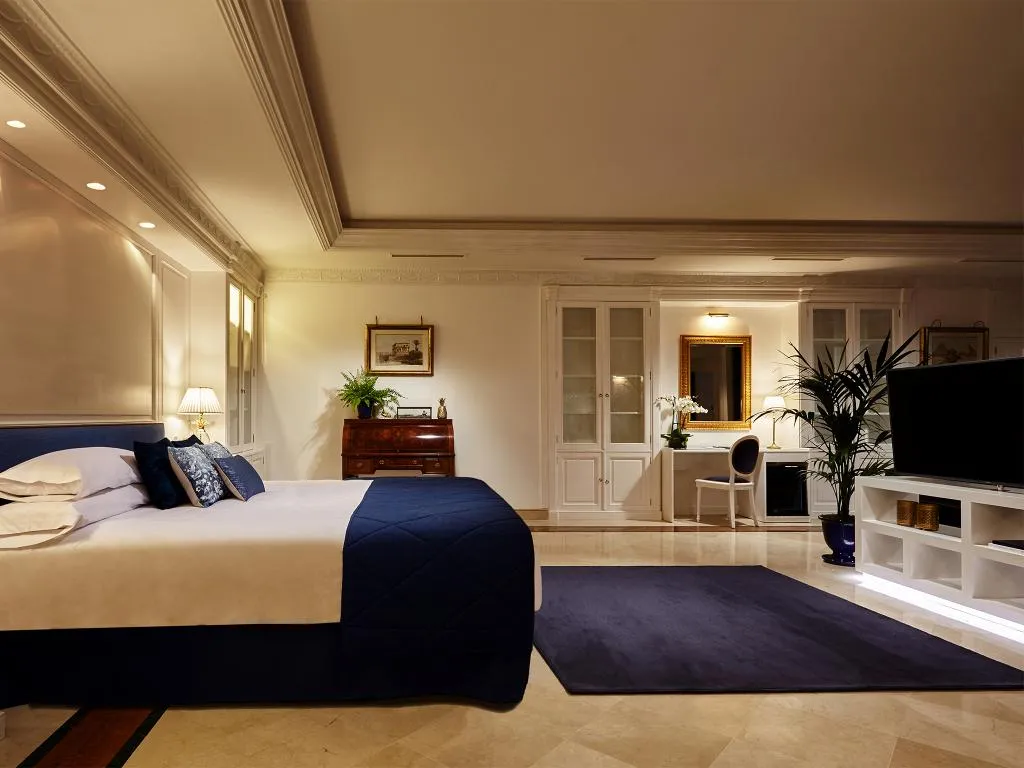 SUITE CAPACITY 1 Room, The Touch Puerto Banús, Costa Del Sol