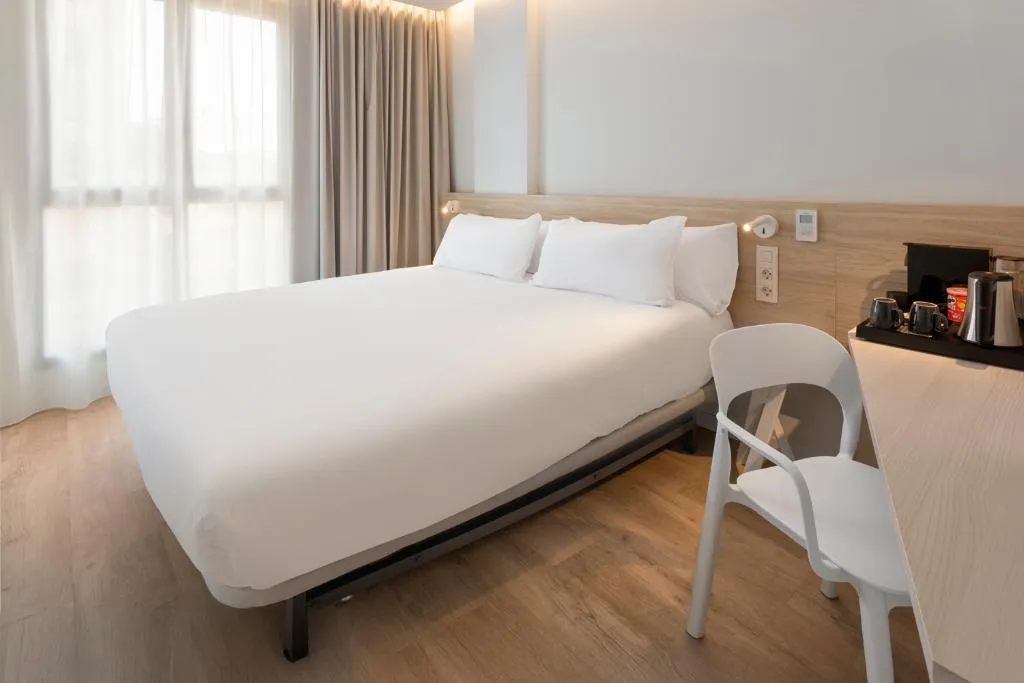 Room, B&B HOTEL Alicante Centro, Costa Blanca