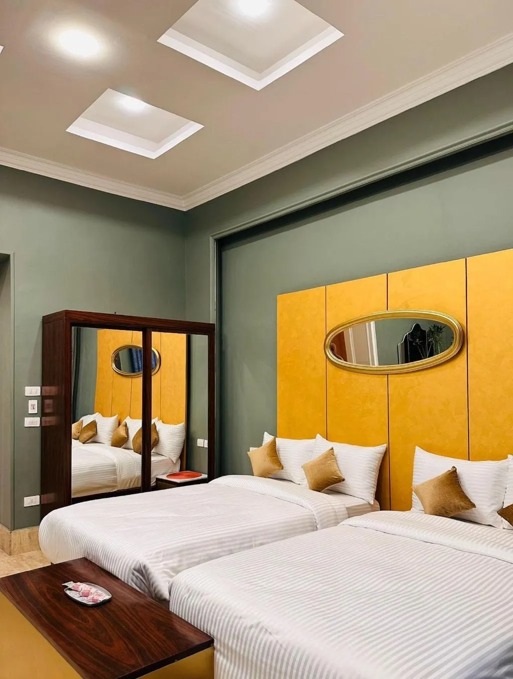 Room, Ga Plus, Cairo