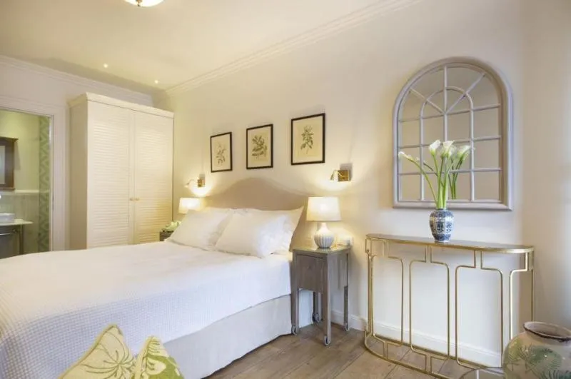 Room, Despotiko, Mykonos