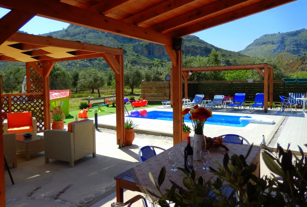 VILLA THREE BEDROOMS WITH PRIVATE POOL Room, Stergios Villa, Rhodes