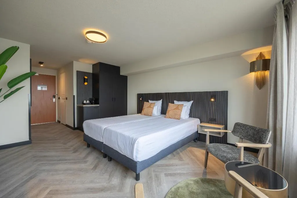 TWIN DELUXE Room, Leonardo Hotel IJmuiden Seaport Beach, Amsterdam