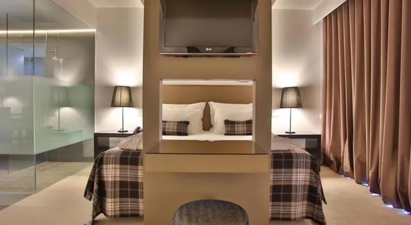 SUITE WITH TERRACE Room, Delfim Douro Hotel, Porto