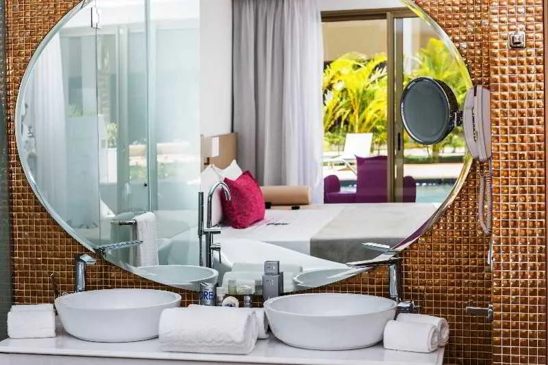 DOUBLE DELUXE POOL VIEW Room, Platinum Yucatan Princess, Playa Del Carmen