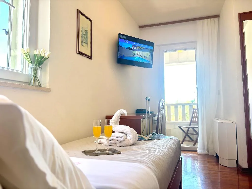 SINGLE WITH BALCONY Room, Villa Daniela, Split