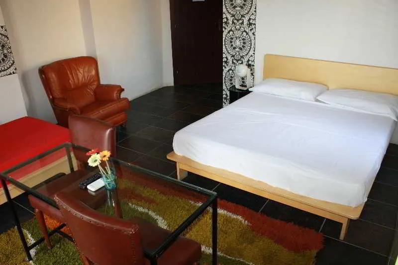Room, Lerux Affittacamere, Catania