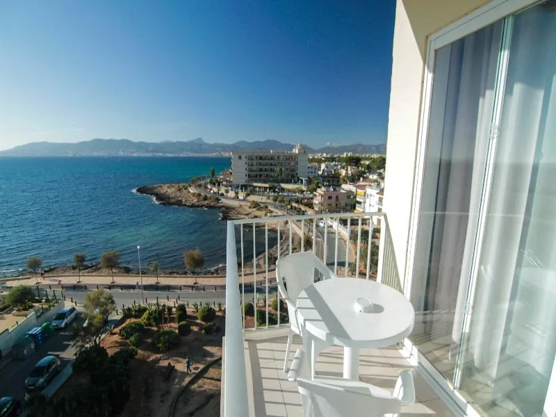 Room, BQ Apolo, Majorca