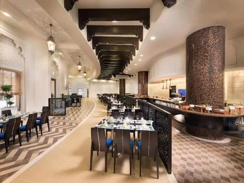 Restaurant, Bahi Ajman Palace Hotel, Dubai