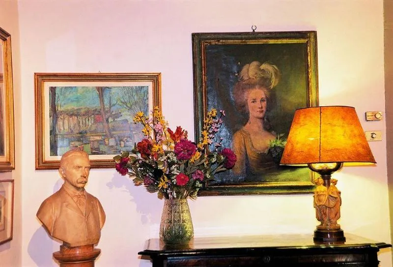 General view, Monna Lisa, Florence