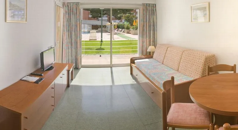 APARTMENT CAPACITY 4 ONE BEDROOM Room, GHT Oasis Park & Spa, Costa Brava