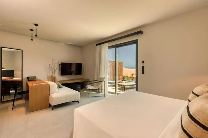 Room STANDARD Room, Domes Novos Santorini Autograph Collection, Santorini