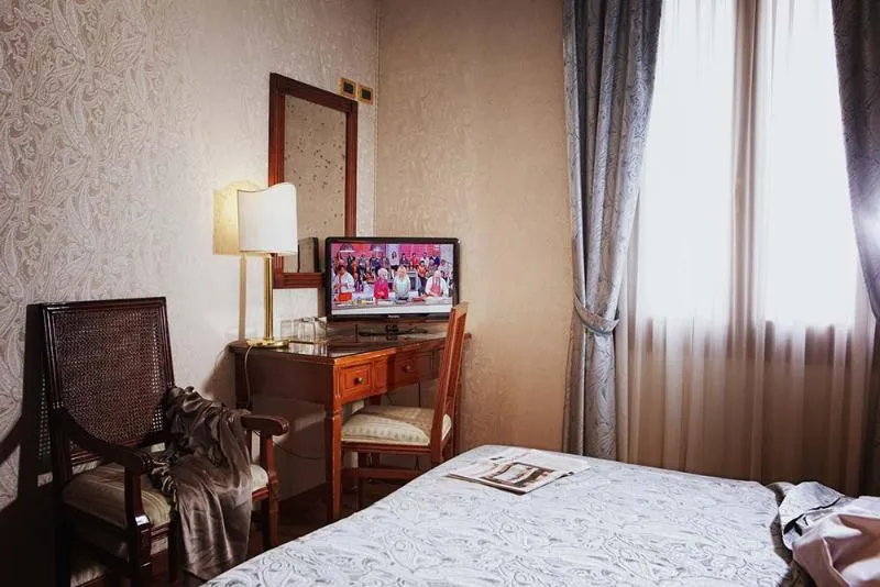 DOUBLE STANDARD Room, Ca' d'Oro, Venice