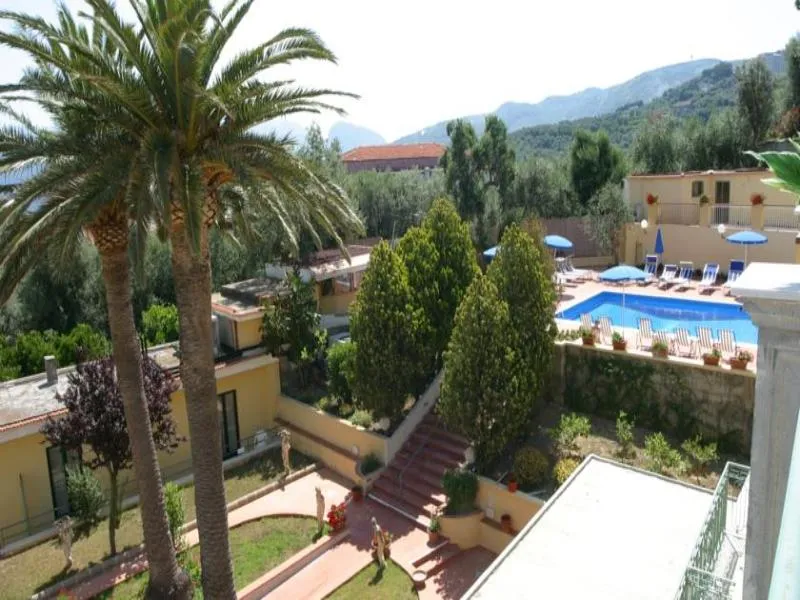 Pool, Villa Igea, Naples