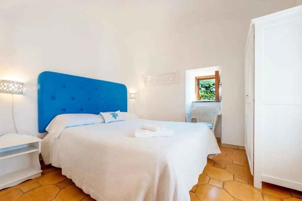 APARTMENT STANDARD Room, Marina del Cantone Chalet, Naples