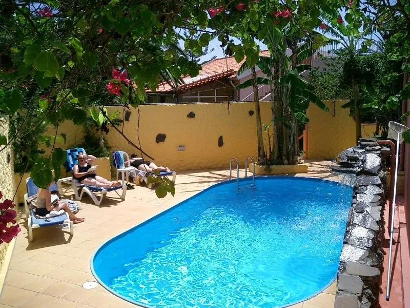 Pool, Inn and Art Falesia, Madeira