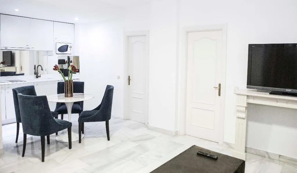 JUNIOR SUITE CAPACITY 5 Room, Hotel 11th Principe by Splendom Suites, Madrid